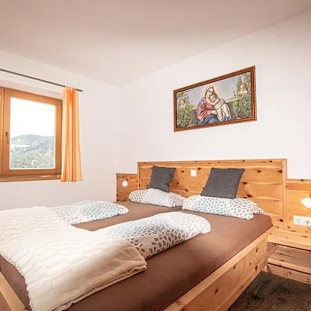 Bis 4 Personen In Traumlage Mit Kaiserblick By Fewo-plan Wild190 Apartment Thierbach