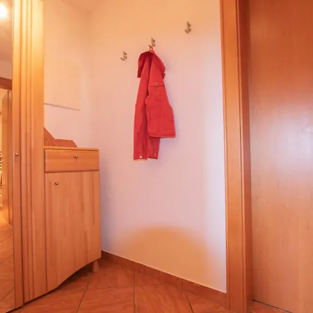 Bis 4 Personen In Traumlage Mit Kaiserblick By Fewo-plan Wild190 Apartamento Thierbach